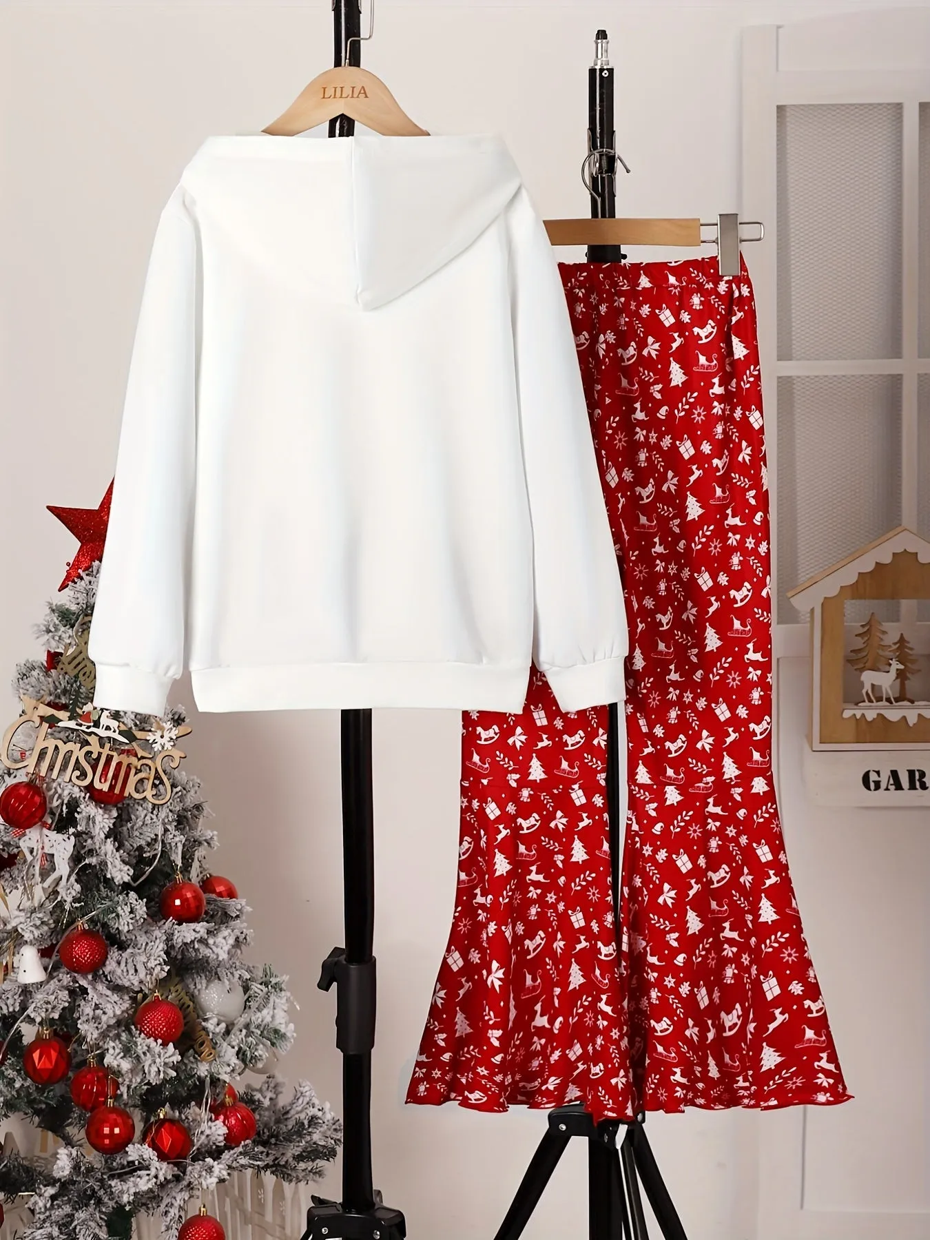 2pcs MERRY CHRISTMAS Anime Girl Print Hoodie & Flared Pants Set, Girl's Hooded Long Sleeve Top, Kid's outdoor Clothes For Spring Fall Winter