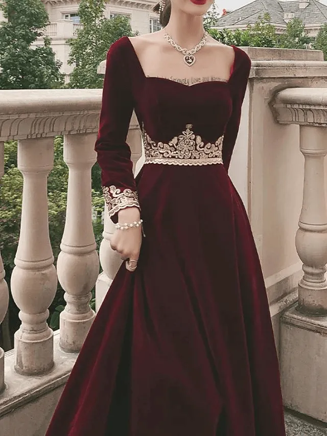 A-Line Vintage Formal Velvet Evening Dress with Appliques,Long Sleeve Dinner Dresses