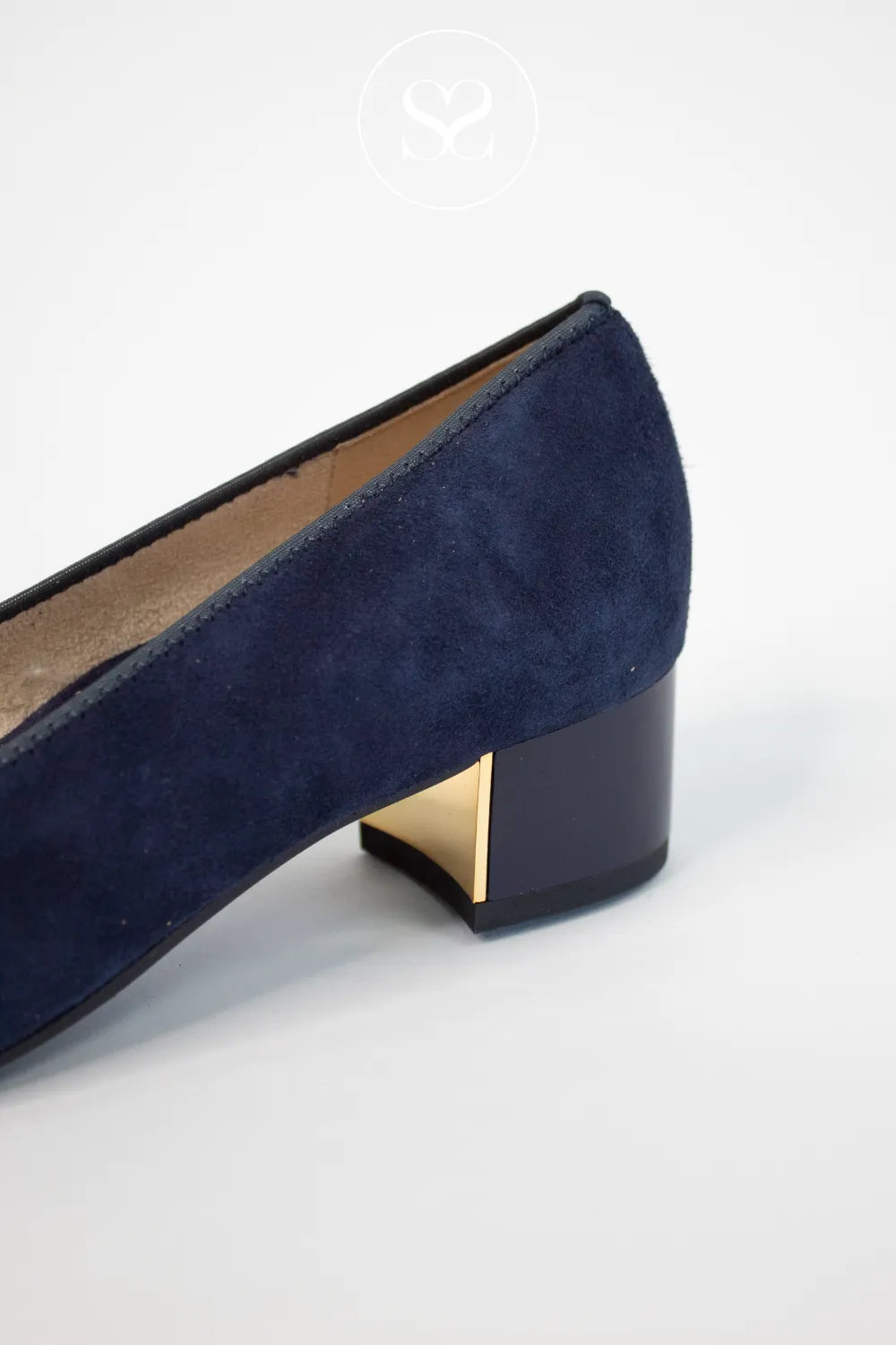 ARA 12-35832 NAVY SUEDE/ LEATHER BLOCK HEEL COURT SHOES