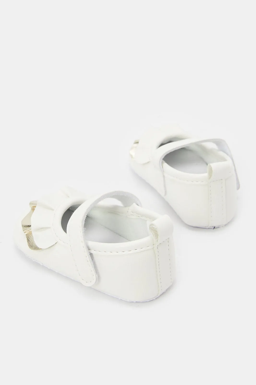 Baby White Embellished Pram Shoe