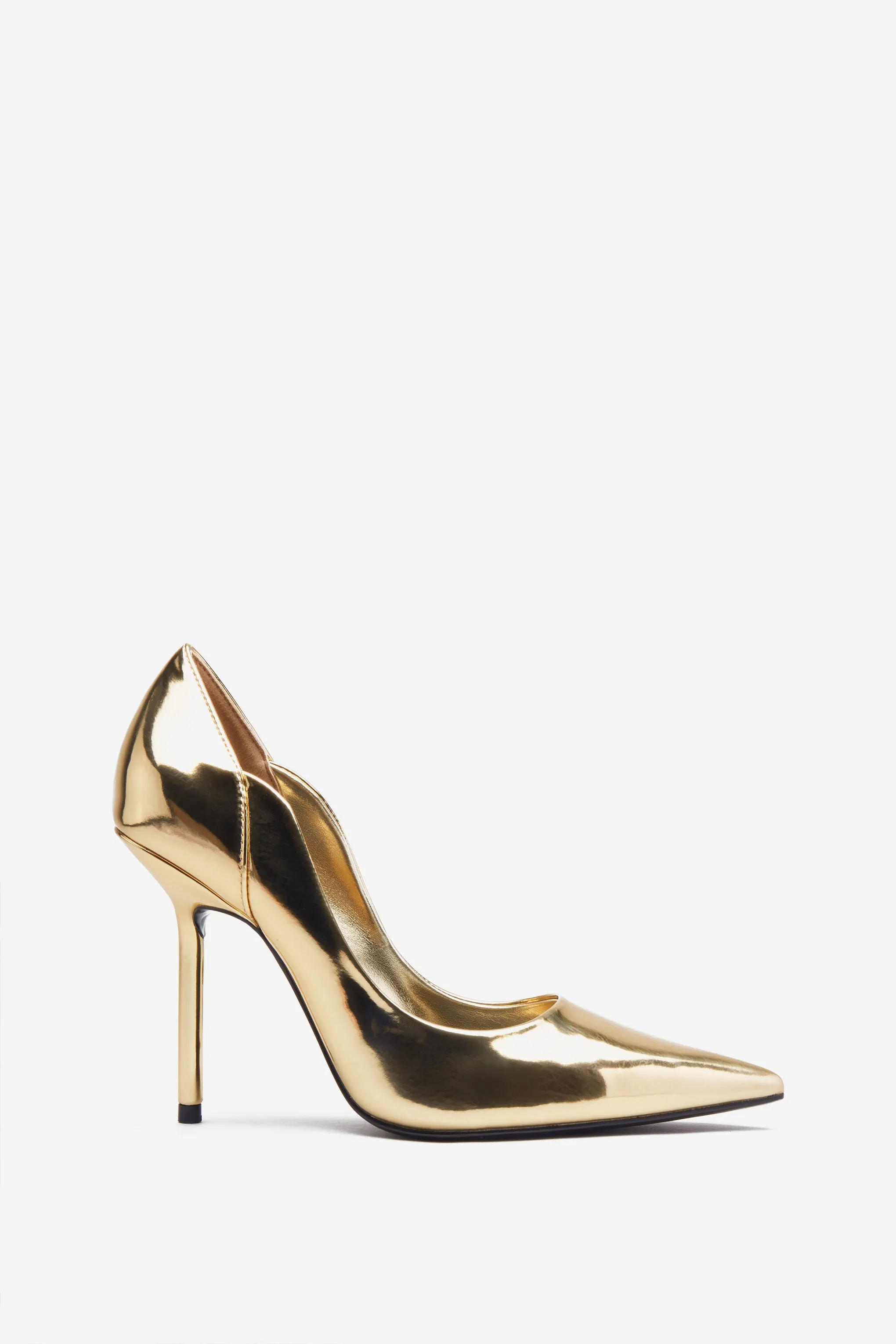 Blade | Gold Metallic Court Heels With Scallop Edge