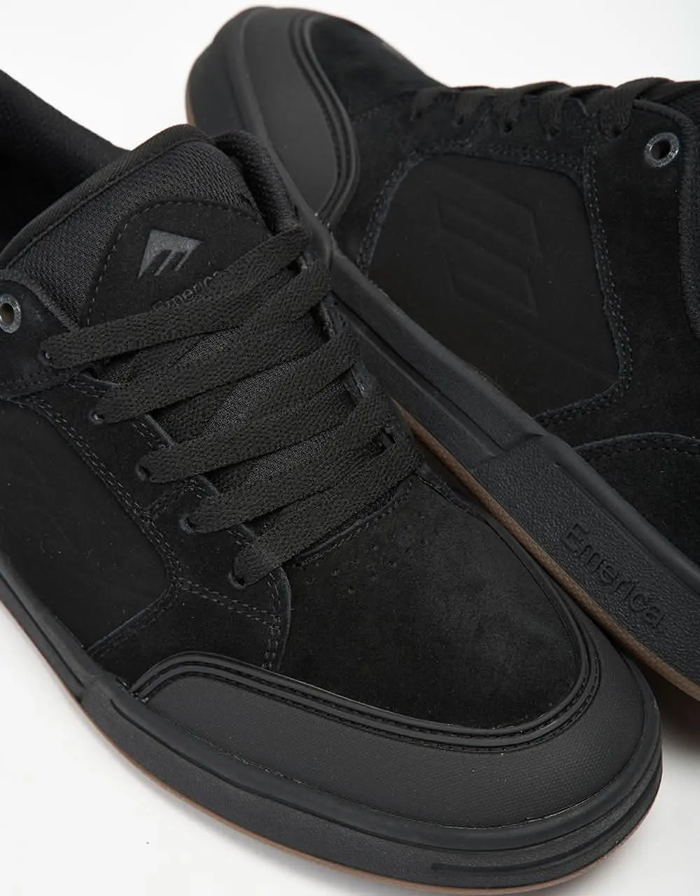 Emerica Heritic Skate Shoes - Black/Black