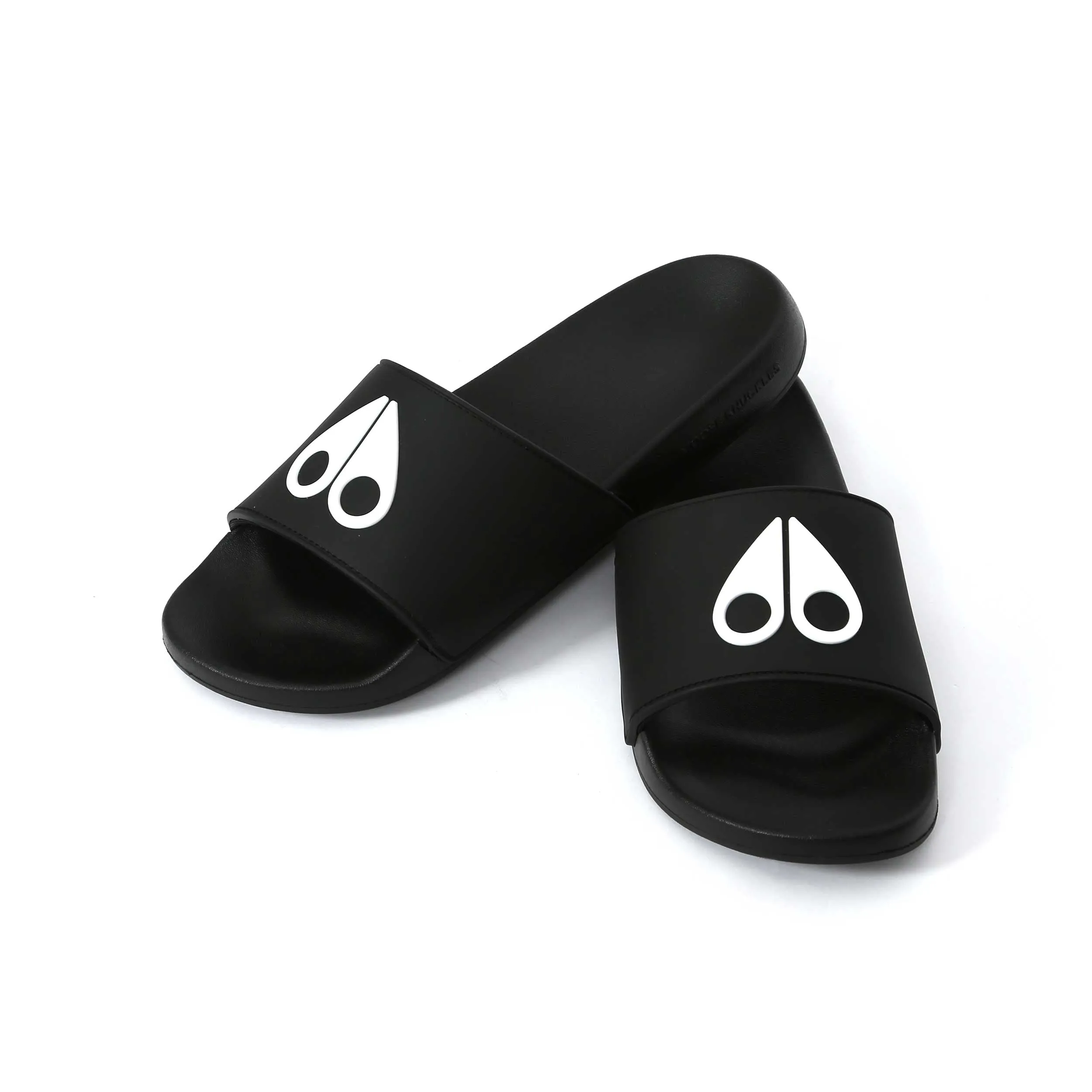 Moose Knuckles Logo Icon Sport Slide in Black