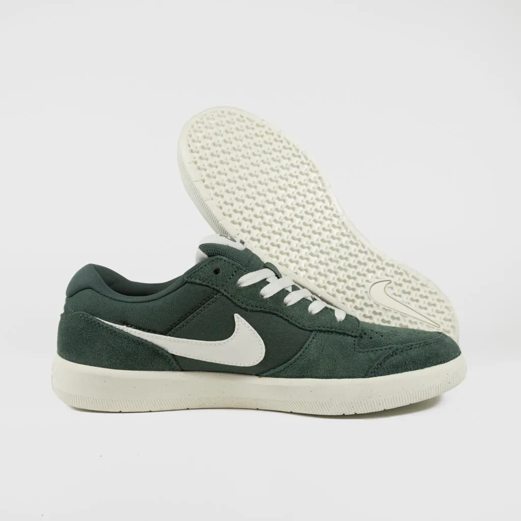 Nike SB - Force 58 Shoes - Vintage Green / Sail