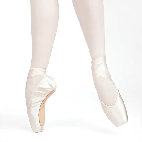 Russian Pointe Encore V-Cut Flex Medium Shank