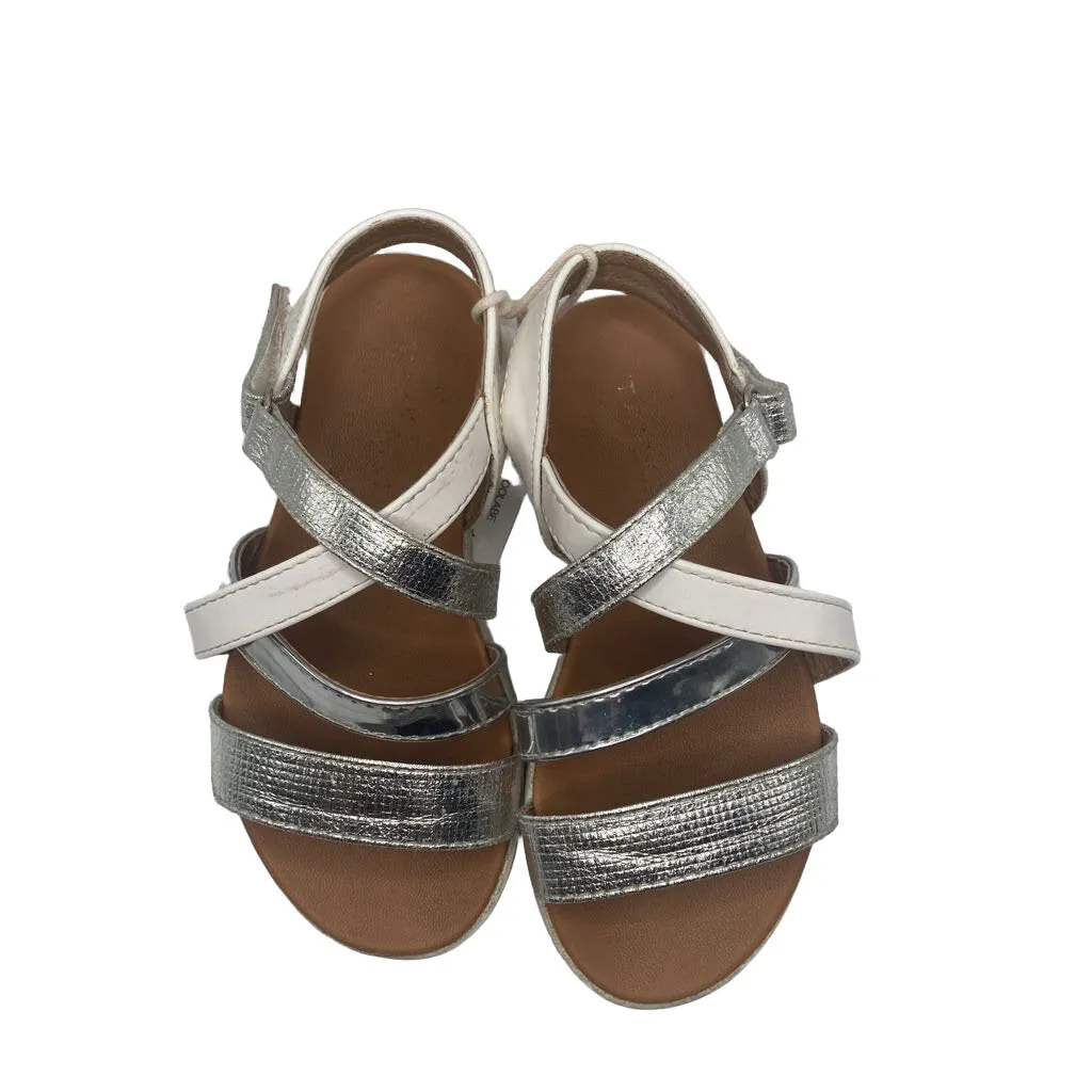 Sandals - Criss Cross Straps