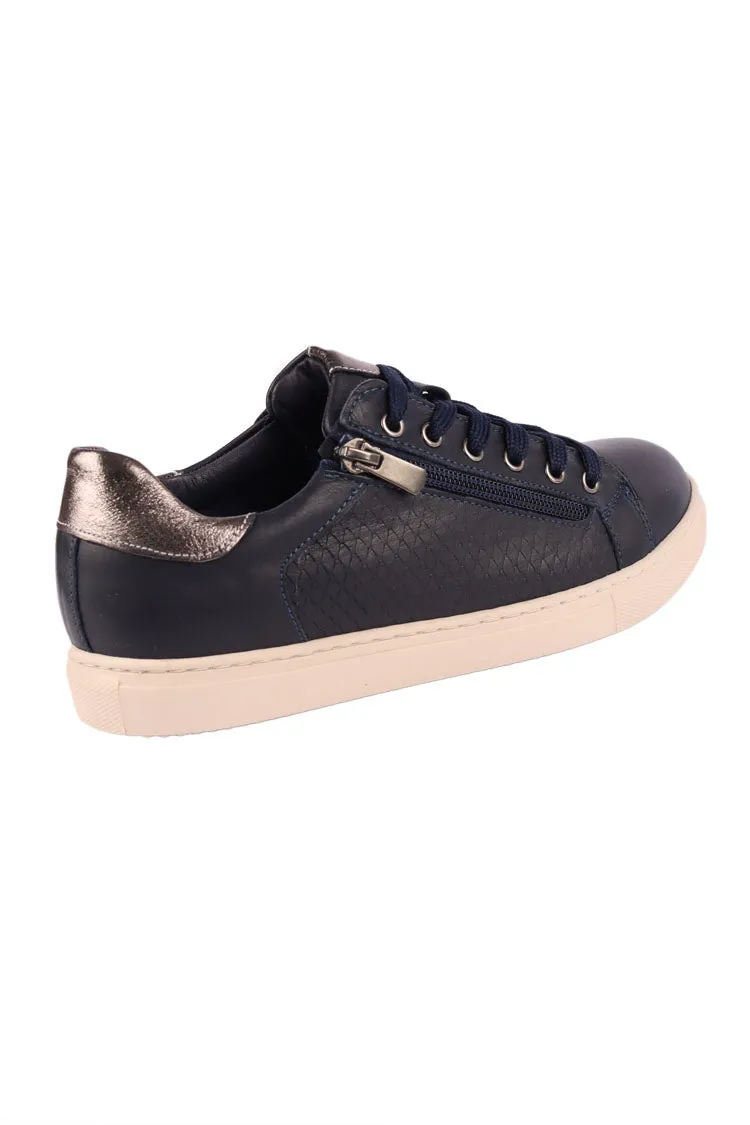 Ursa Sneaker in Navy