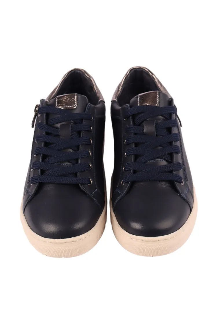 Ursa Sneaker in Navy