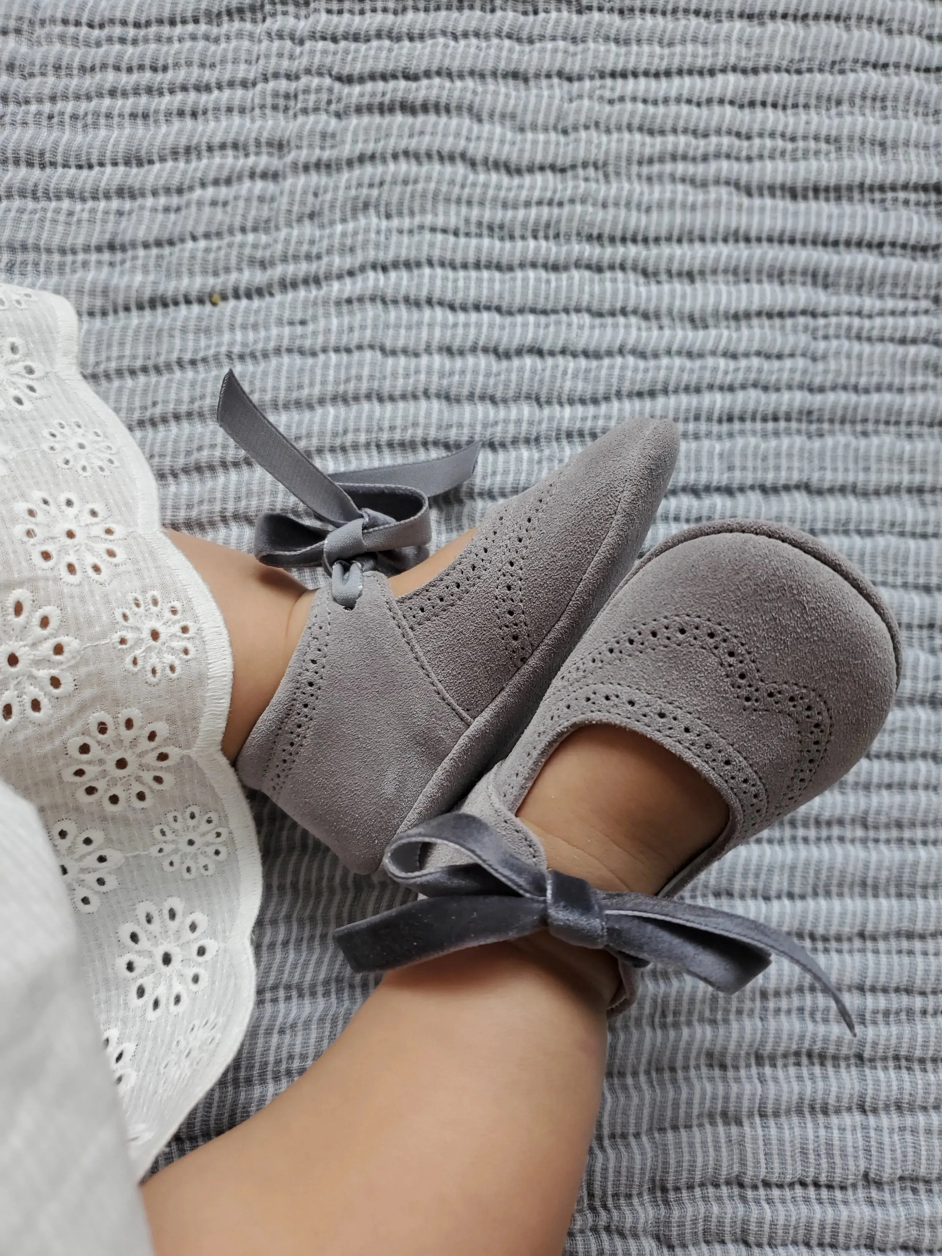 Verónica - Grey Suede Baby Mary Jane Shoes