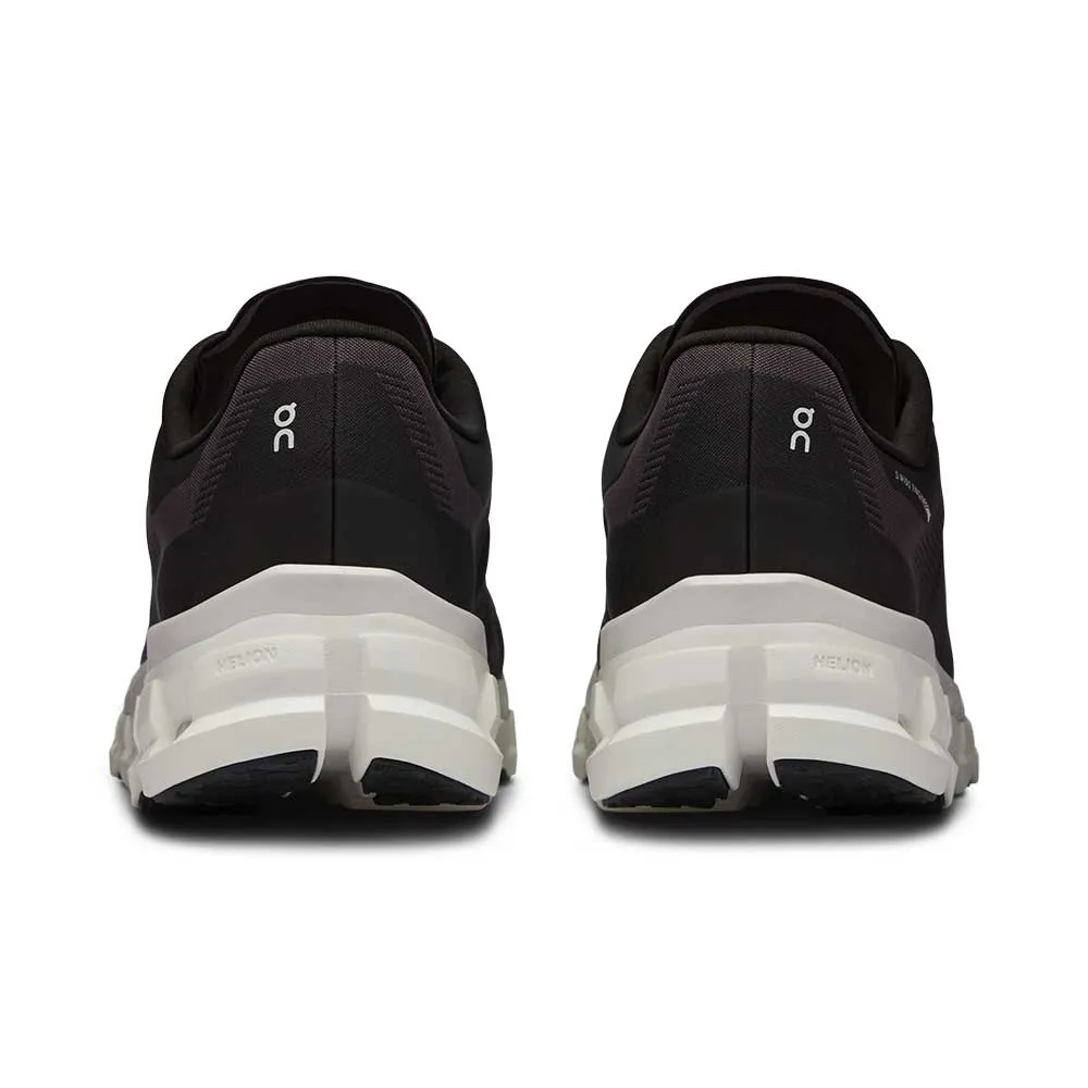 Women's Cloudflow 4 Running Shoe - Black/White - Regular (B)